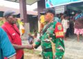 Babinsa Koramil Mapurujaya Laksanakan Komsos Bersama Warga Kampung Fanamo
