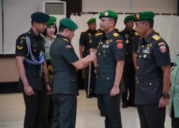 Pangdam IX/Udayana Pimpin Sertijab Pejabat Utama dan Beri Penghargaan Prajurit Juara MHQ Internasional