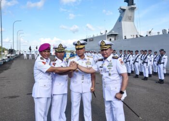 Komandan Kodaeral lX Kukuhkan Tiga Jabatan Komandan Satuan Strategis Jajaran Kodaeral lX