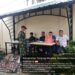 Babinsa Koramil 0201-16/TM Laksanakan Komsos dan Monitoring Kegiatan Pekerja PT Sari Incofood/Indocafe