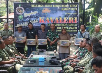 Prajurit Kavaleri TNI AD di Madiun Raya Tunjukkan Soliditas Lewat Aksi Sosial