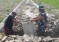 Melindungi Infrastruktur Jalan,TMMD 128 Pasar Rawa Gebang Membuat Dua Gorong-gorong
