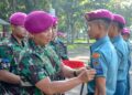 Komandan Batalyon Infanteri 1 Marinir Pimpin Upacara Kenaikan Pangkat Periode 01 April 2026