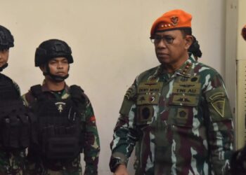 Panglima Korpasgat Berikan Pengarahan Kepada Prajurit yang Akan Bertugas di Perbatasan RI–PNG
