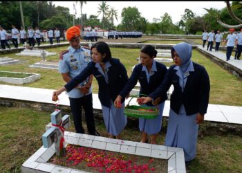 Komandan Resimen Arhanud 3 Pasgat Ikuti Ziarah Dalam Rangka HUT KE-80 TNI AU di TMP Cendrawasih Biak