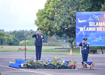 Komandan Lanud Sultan Hasanuddin Pimpin Upacara Peringatan HUT ke-80 TNI Angkatan Udara