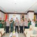 Perkuat Sinergitas di Bumi Raja-Raja, Pangdam XV/Pattimura Laksanakan Kunjungan Kerja ke Polda dan Pemprov Maluku