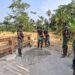 Pembangunan Jembatan di Desa Pasar Rawa ,Wujud Nyata TNI Membantu Mengatasi Kesulitan Masyarakat