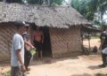 Rumah Nyaris Roboh, Negara Datang: TMMD Bedah RTLH di Pasar Rawa