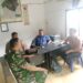 Babinsa Komsos Dengan Perangkat Desa Bahas Tentang Keamanan Dan Ketertiban di Wilayah Desa Binaan