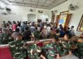 Pererat Silaturahmi,Satgas TMMD 128 Gebang Sholat Jumat Bersama Warga