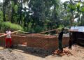 Senyum Pecah di Ujung Renovasi: Rumah Reyot Disulap, Harapan Ikut Dibangun