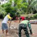 Hari Libur,Satgas TMMD Pariaman Bersama Warga Tetap Lanjutkan Renovasi RTLH  Milik Ibu Leni Marlina