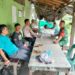 Dalam Mewujudkan Kebersamaan, Babinsa Dan Babinkantibmas Komsos Dengan Masyarakat