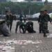 Aksi Bersih-bersih Sampah di Monas Setelah Pam May Day