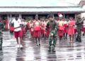 Koops TNI Habema Gelar Bhakti Pertiwi Hardiknas 2026 di SDN 1 Pomako
