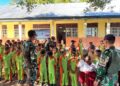 Raga Bugar Mental Berkibar, Satgas Yonarhanud 2 Kostrad Latih PBB dan Senam Sehat di SDK Buk