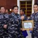 KASAL ANUGERAHKAN PENGHARGAAN TERTINGGI KEPADA SATGAS PAMTAS RI–PNG MOBILE YONIF 4 MARINIR “GOBANG V” DAN YONIF 10 MARINIR “GOBANG IV” ATAS PRESTASI GEMILANG DI PAPUA