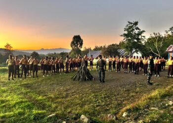 Satgas Pamtas Yonarhanud 2 Kostrad Gelar Kegiatan Pramuka di SMP Negeri Aplal
