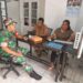 Babinsa Koramil 0201-14/PB Silahturahmi dan Berbincang Santai dengan Perangkat Desa.
