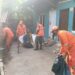 Bersama Komduk ,Babinsa Koramil 01/Koja ‘Memburu Sampah’,Menyusuri Jalan dan Lorong di Wilayah Kel. Semper Timur