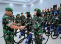 Dukung Tour de Singkawang, Pangdam XII/Tpr Bagikan 30 Unit Sepeda untuk Personel