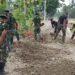 Ditengah Debu Bertebaran,Satgas TMMD 128 Langkat Kebut Pengerasan Jalan 1500 Meter