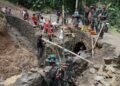 Di Tengah Terik dan Debu, Satgas TMMD Kodim Purbalingga Bangun Harapan Warga Lewat Jembatan Desa