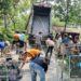 Percepat Akses Mobilitas ,Kodim 0510/Trs Terus Genjot Pembangunan Jalan di Kp. Kutruk Pulo