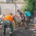 Satgas Sampah Kodim 0506/Tgr Angkut Bersihkan Sampah Dengan Bentor