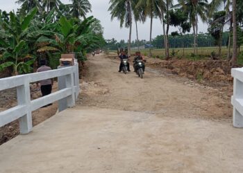 Jembatan Memangkas Jarak, Mempererat Asa Warga Pasar Rawa dan TNI dalam Semangat Gotong Royong