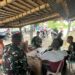 Libur ,Satgas Mangkal Bersama Warga di  Warung Kopi