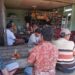 Babinsa, Polisi, dan Kades Kompak Turun ke Warung Kopi, Serap Keluhan Warga Lau Lebah