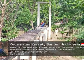 Susunan Besi Mulai Membentang Tersusun Rapi Diatas Sungai Kali Cidurian, Pembangunan Jembatan Garuda Capai 37,5 %