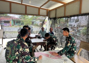 Diplomasi Warung Kopi: Cara Satgas TMMD Langkat Jinakkan Hoaks dan Redam Curiga