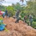 Bersatu Dengan Alam,TMMD Ke-128 Gelar Penanaman Pohon Bersama Warga Nagari Batu Gadang