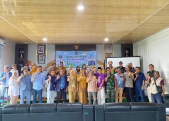 Babinsa Koramil Cikupa Monitoring Pengelolaan Sampah TPS 3R di Bunder