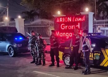Jaga Kondusivitas Wilayah Jakarta Utara,Koramil 06/Kelapa Gading Bersama Tiga Pilar Gelar Patroli Siskamling
