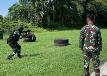 Tingkatkan Kemampuan Dan Naluri Tempur, Prajurit Yonif 3 Marinir Laksanakan Latihan Menembak Reaksi Lanjutan
