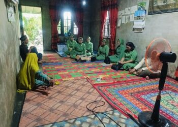 Anggota Koramil 0201-16/TM Bersama Ibu Persit Ranting XVII Kodim 0201/Medan Laksanakan Takziah ke Rumah Duka Almarhum Supriadi