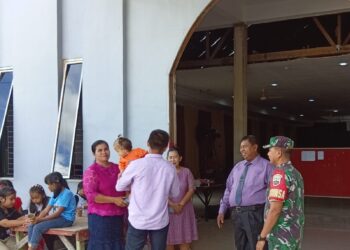 Babinsa Serda Parlindungan Simamora Pererat Kedekatan dengan Jemaat Saat Monitoring Ibadah