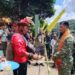 ‎Pangkogabwilhan I Kunjungi Koramil Tayan Hilir, Bagikan Sembako dan Disambut Adat Dayak ‎