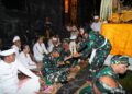Jelang Hari Bakti Ke 69, Kodam IX/Udayana Gelar Penjamasan Pataka di Pura Durga Kutri