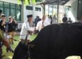 Berbagi Kepada Sesama, Pangdam XIII/Merdeka Serahkan Hewan Kurban untuk Panitia BKM Masjid Nurul Birri Makodam