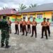 Babinsa Koramil Babahrot Latih Disiplin dan Dasar Kepramukaan Siswa SMPN 7