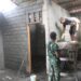 Rumah Nurhabibah Mulai Kokoh, Satgas TMMD Kebut Semenisasi Dinding