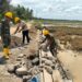 Saluran Irigasi Tersier Dibangun, Babinsa  Pastikan Manfaat untuk Petani
