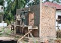 Tak Kenal Hari Libur, Satgas TMMD Terus Genjot Pembangunan MCK di Alue Canang