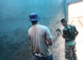 Rumah Warga Prasejahtera Direhab, Satgas TMMD Abdya Libatkan Gotong Royong Masyarakat