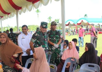 Warga Antusias Ikuti Pengobatan Gratis di Penutupan TMMD Ke-128